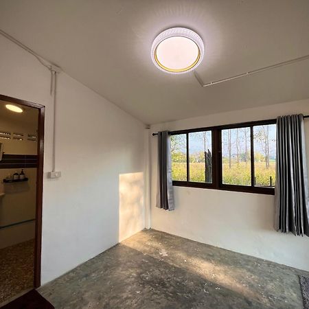 Misfits Hostel Пай Экстерьер фото