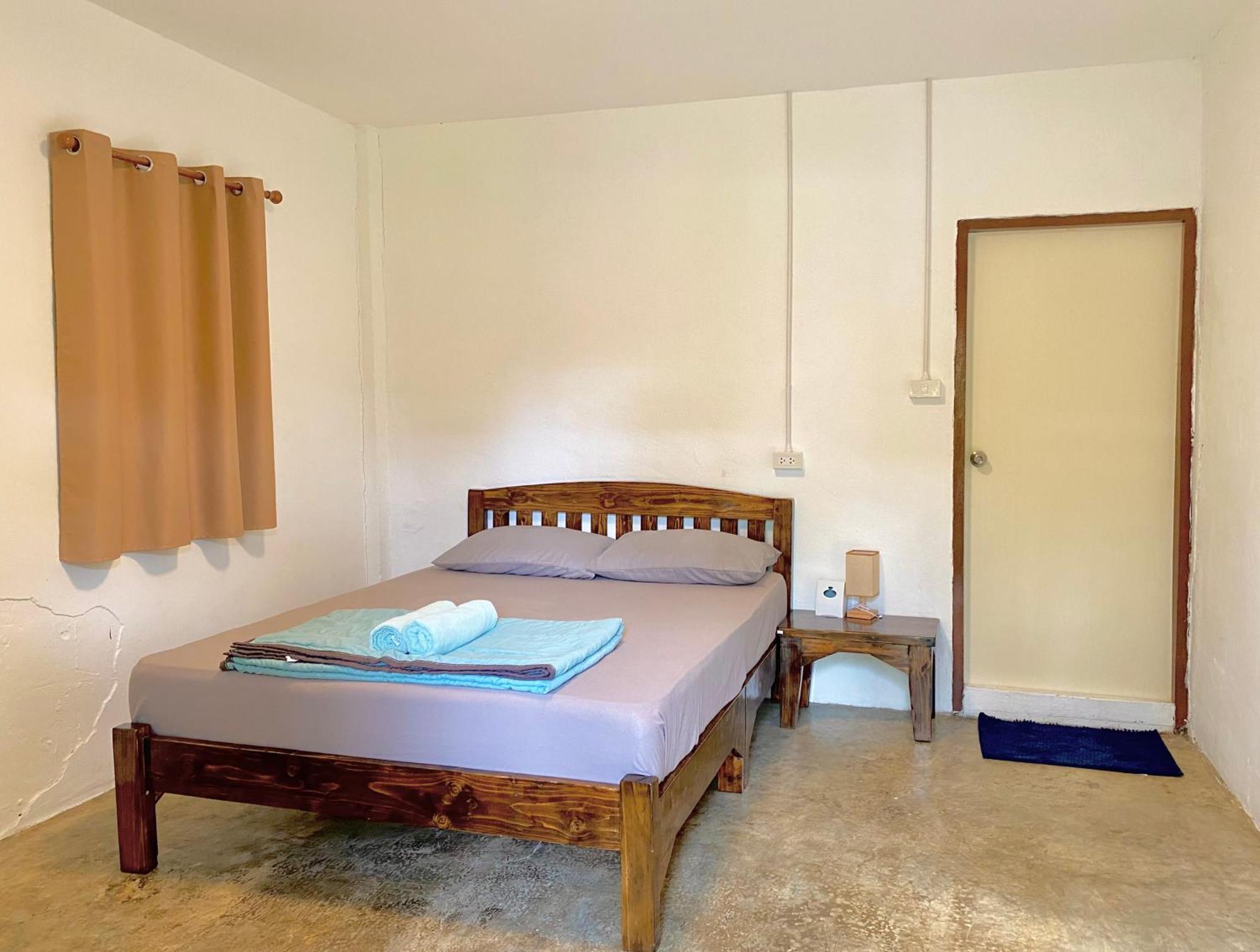 Misfits Hostel Пай Экстерьер фото
