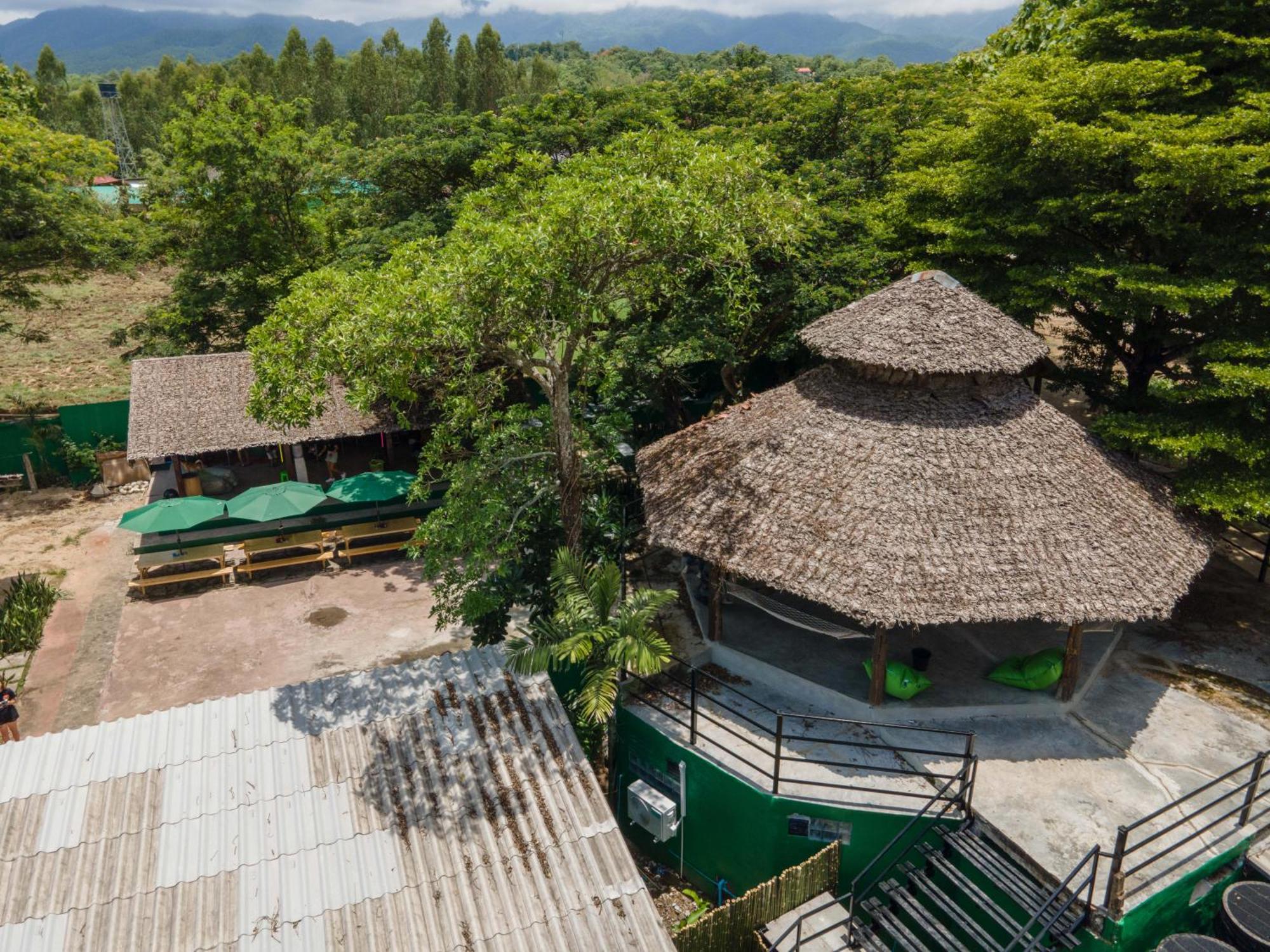 Misfits Hostel Пай Экстерьер фото